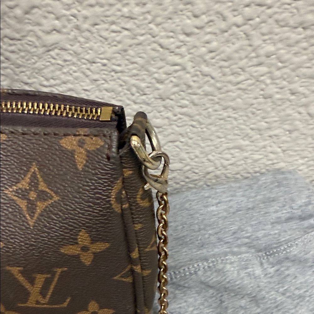 source Unknown Monogram Brown Pochette Chain Wris… - image 16